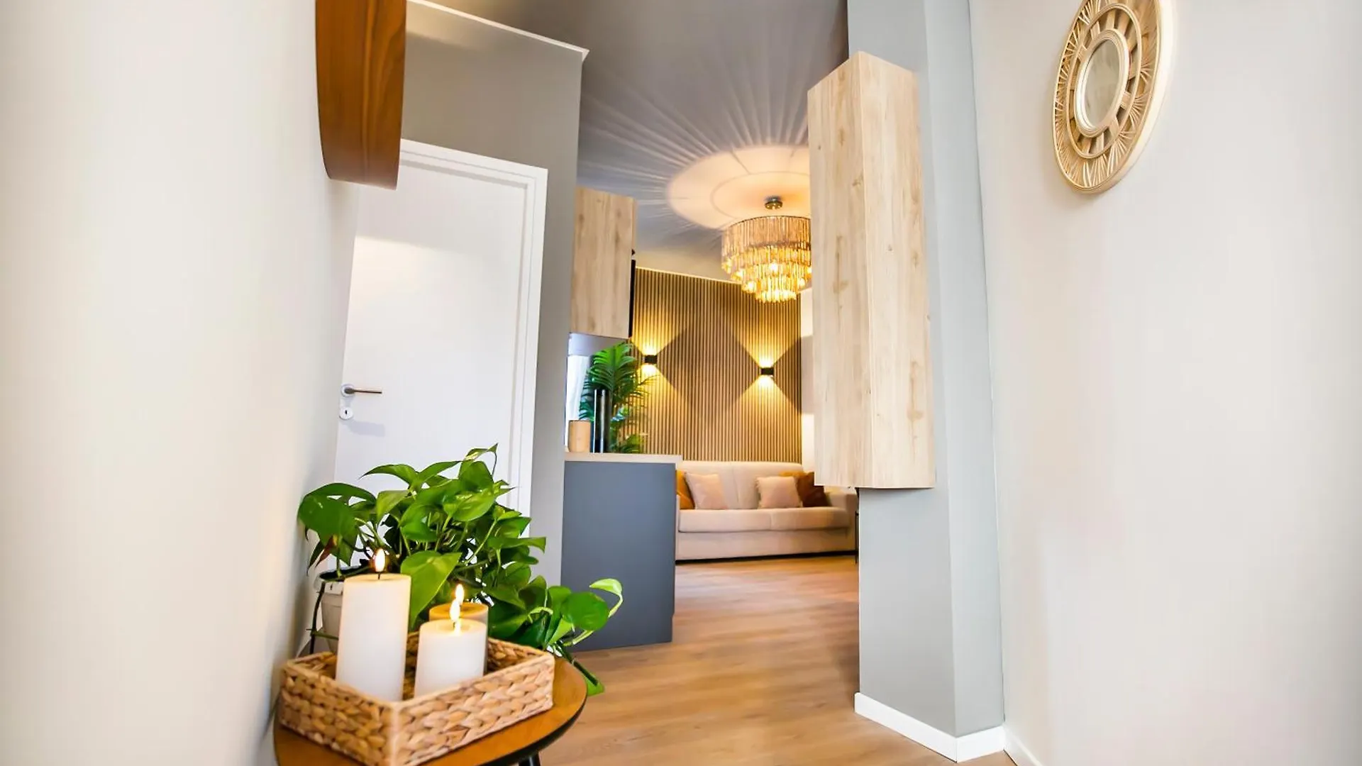 10Floor Villa Como 0*,